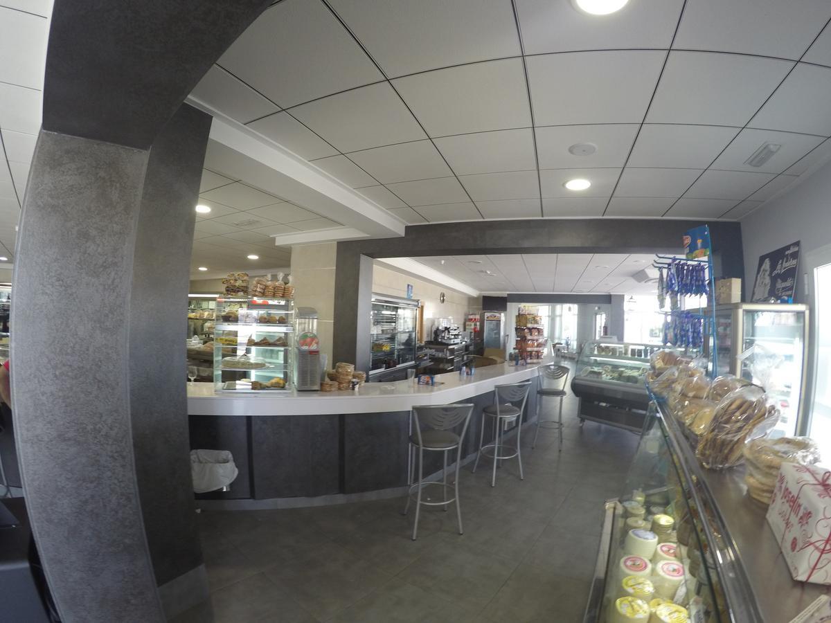 Hostal Los Gabrieles Албасете Екстериор снимка