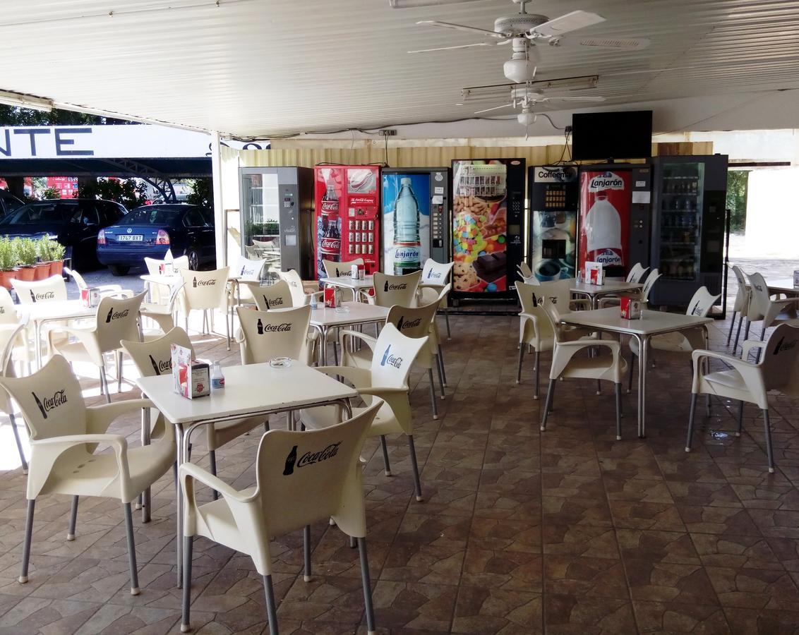Hostal Los Gabrieles Албасете Екстериор снимка
